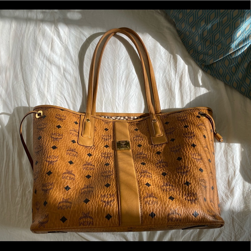 MCM Liz Reversible Medium Tote !!BAG ONLY!!